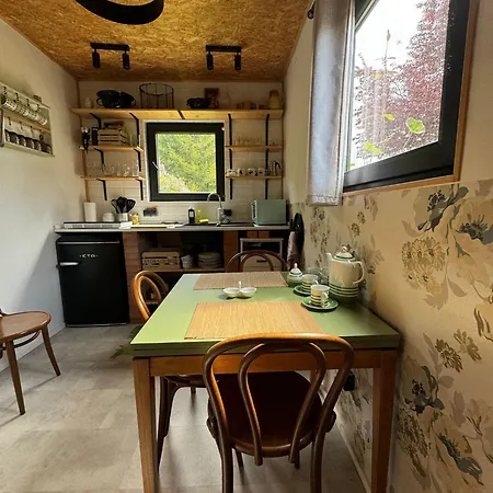 Holiday home Tiny Kontik *