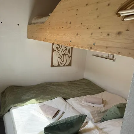 Tiny Kontik * Luka nad Jihlavou